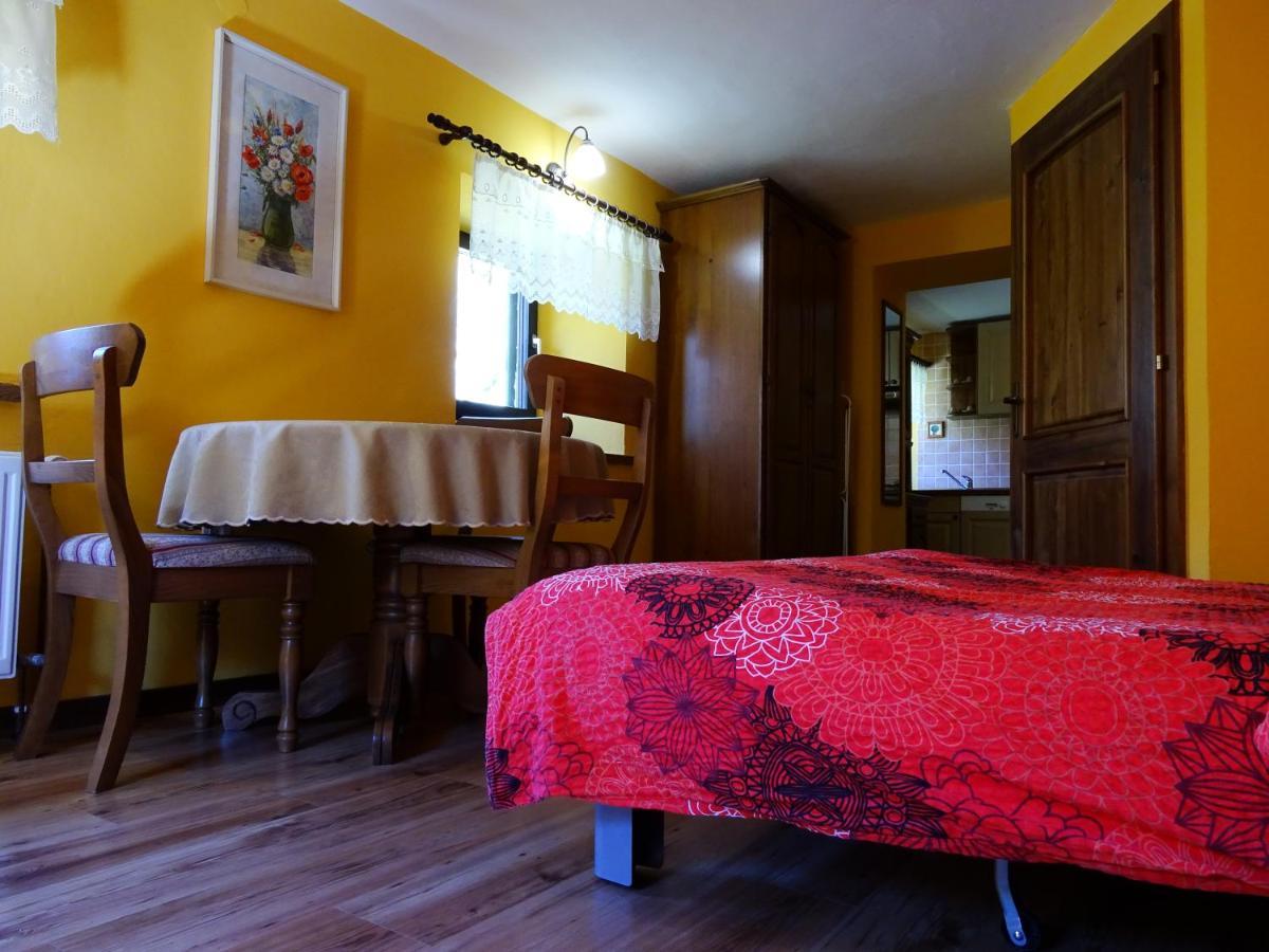Apartmaji Pr-Gujlu Sela Nad Podmelcem 5220 Tolmin Podmelec Kültér fotó