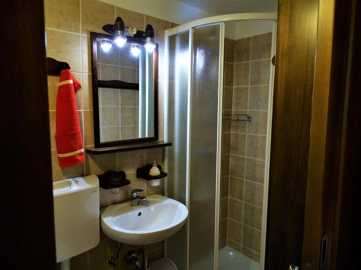 Apartmaji Pr-Gujlu Sela Nad Podmelcem 5220 Tolmin Podmelec Kültér fotó